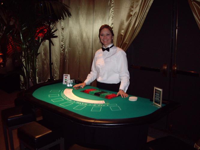 rummy circle crunchase icon